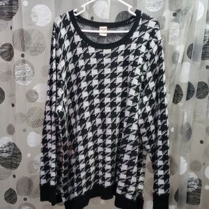 Houndstooth sweater